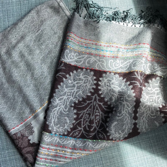 Wrap Scarf - Picture 1 of 3